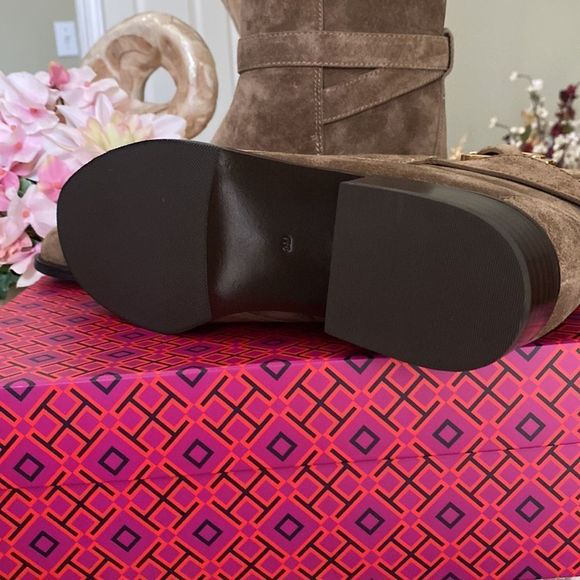 Tory Burch ankle boots - Picture 6 of 11